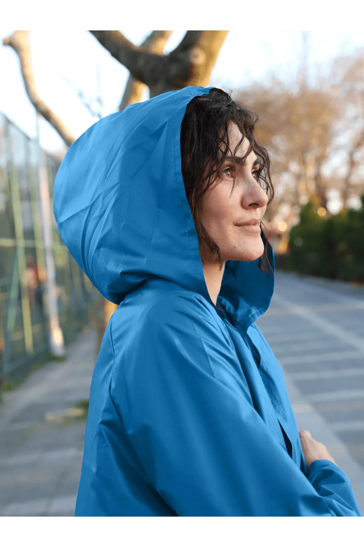 POWİSH Forest Green Waterproof Raincoat - Functional and Nature-Inspired"