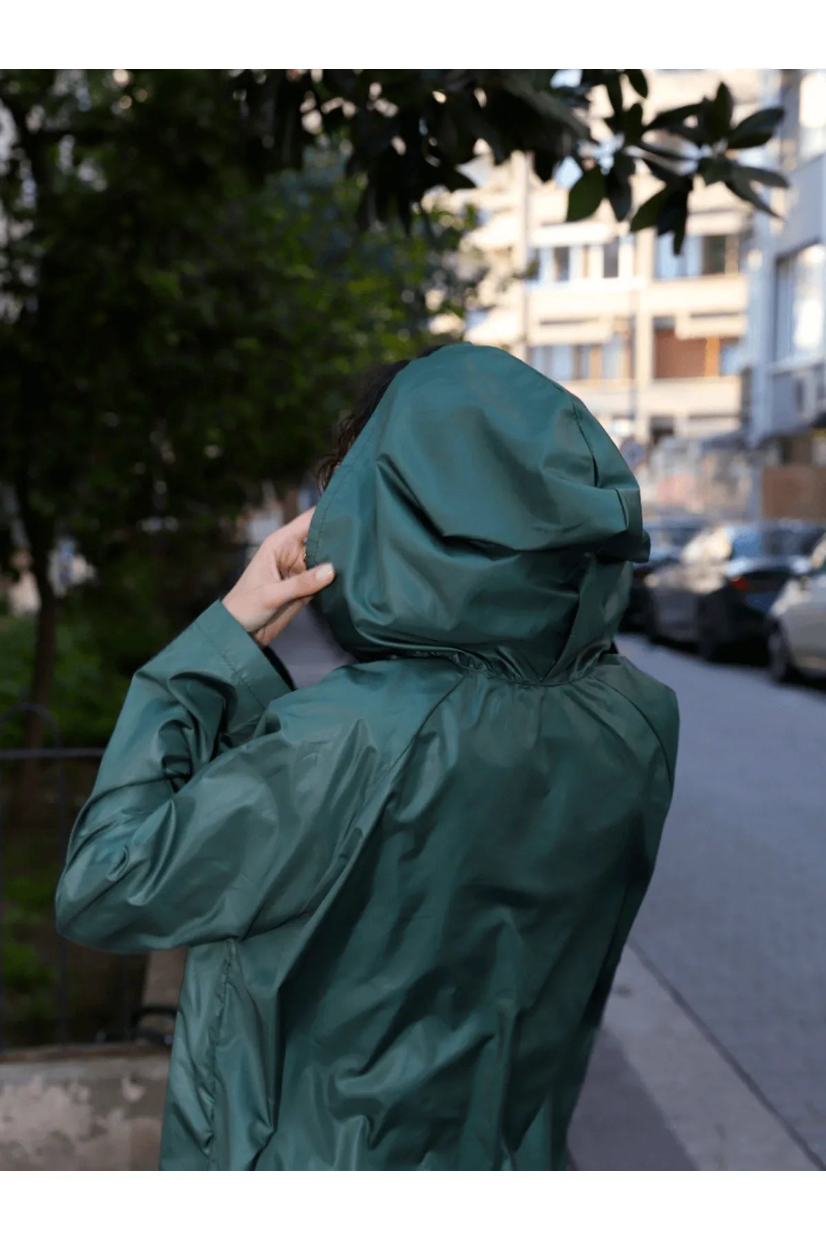 POWİSH Forest Green Waterproof Raincoat - Functional and Nature-Inspired"