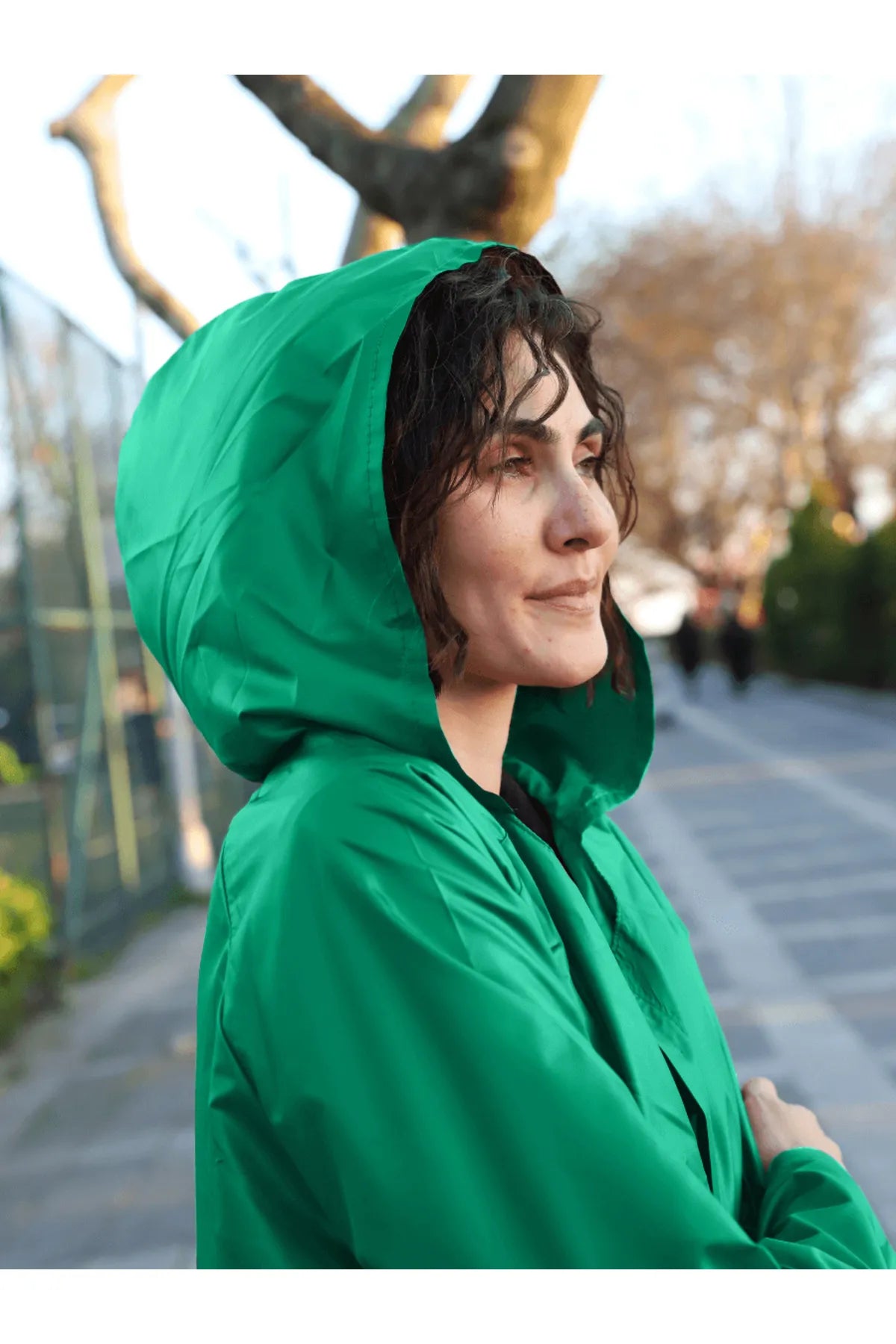 POWİSH Forest Green Waterproof Raincoat - Functional and Nature-Inspired"