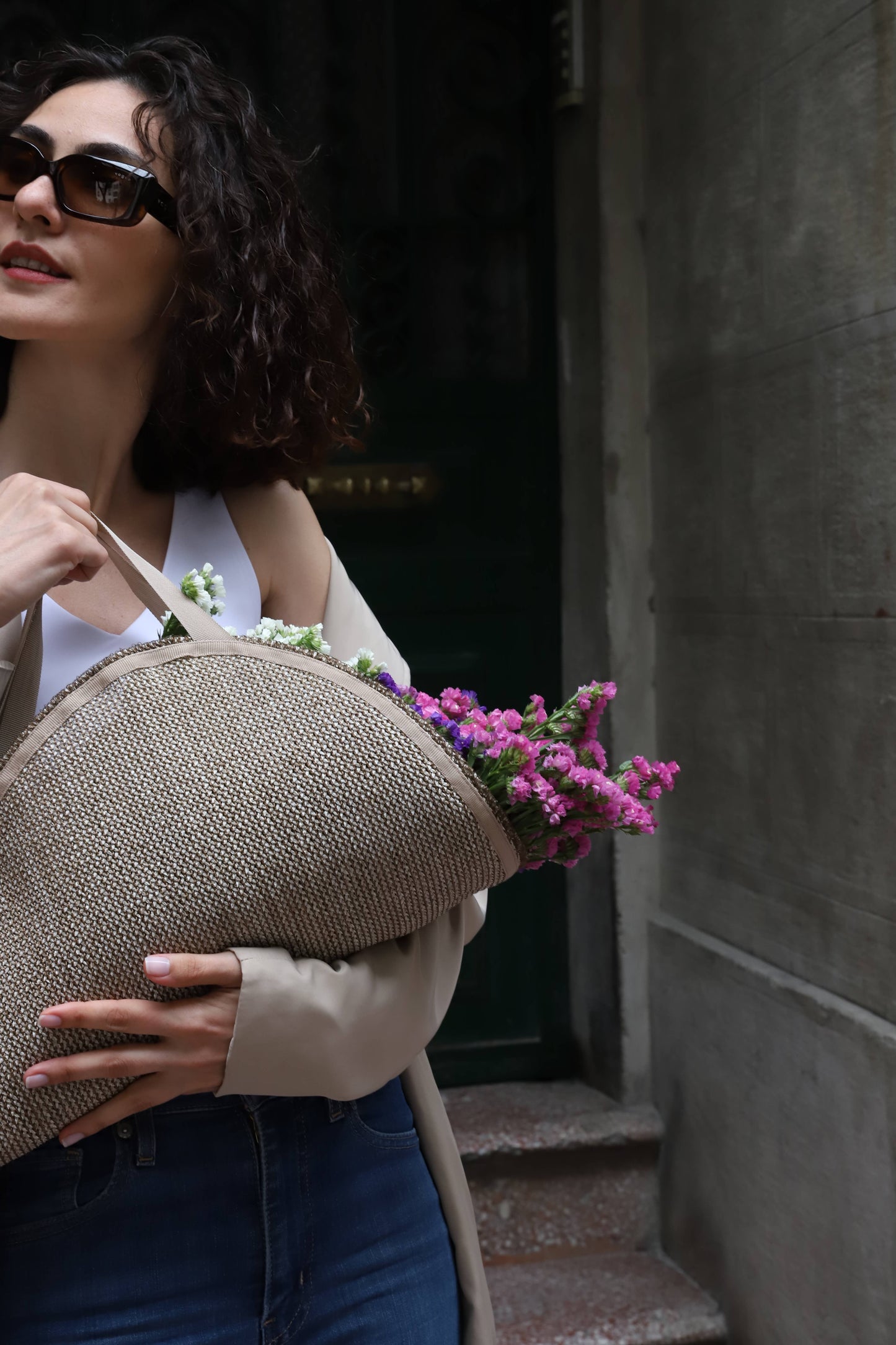 BQ Handmade Beige Flower Bouquet Bag | Eco-Friendly Bloom Carrier | Elegant Gift for Flower Lovers